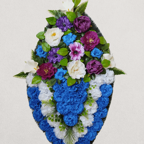 Траурный венок на похороны синий с белым 110 см